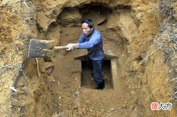 【爱历史】盗墓贼用了20年的时间，成功的搬空了范增的古墓