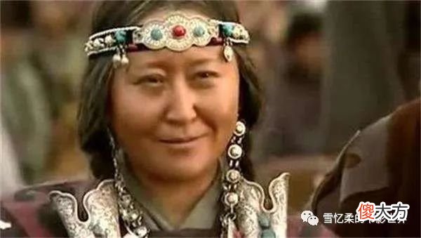 【历史故事】因为“遇客婚”而被救下的成吉思汗，为何在功成名就后，坚持娶一位40多岁的寡妇？
