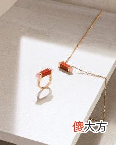 【时尚一点】奢侈品牌抢占七夕：扎堆发售限定款，用“中国元素”讨好消费者