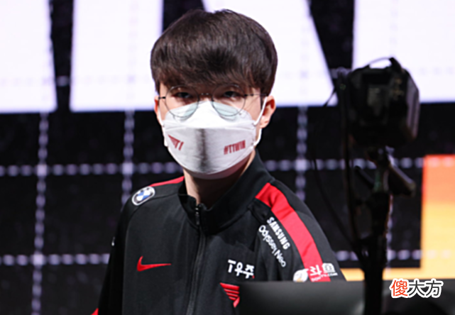 【游戏世界】Doinb彻底破防,开团LCK和Faker!十年老号被封,损失10多万