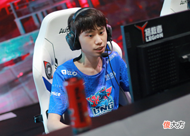 【游戏世界】Doinb彻底破防,开团LCK和Faker!十年老号被封,损失10多万