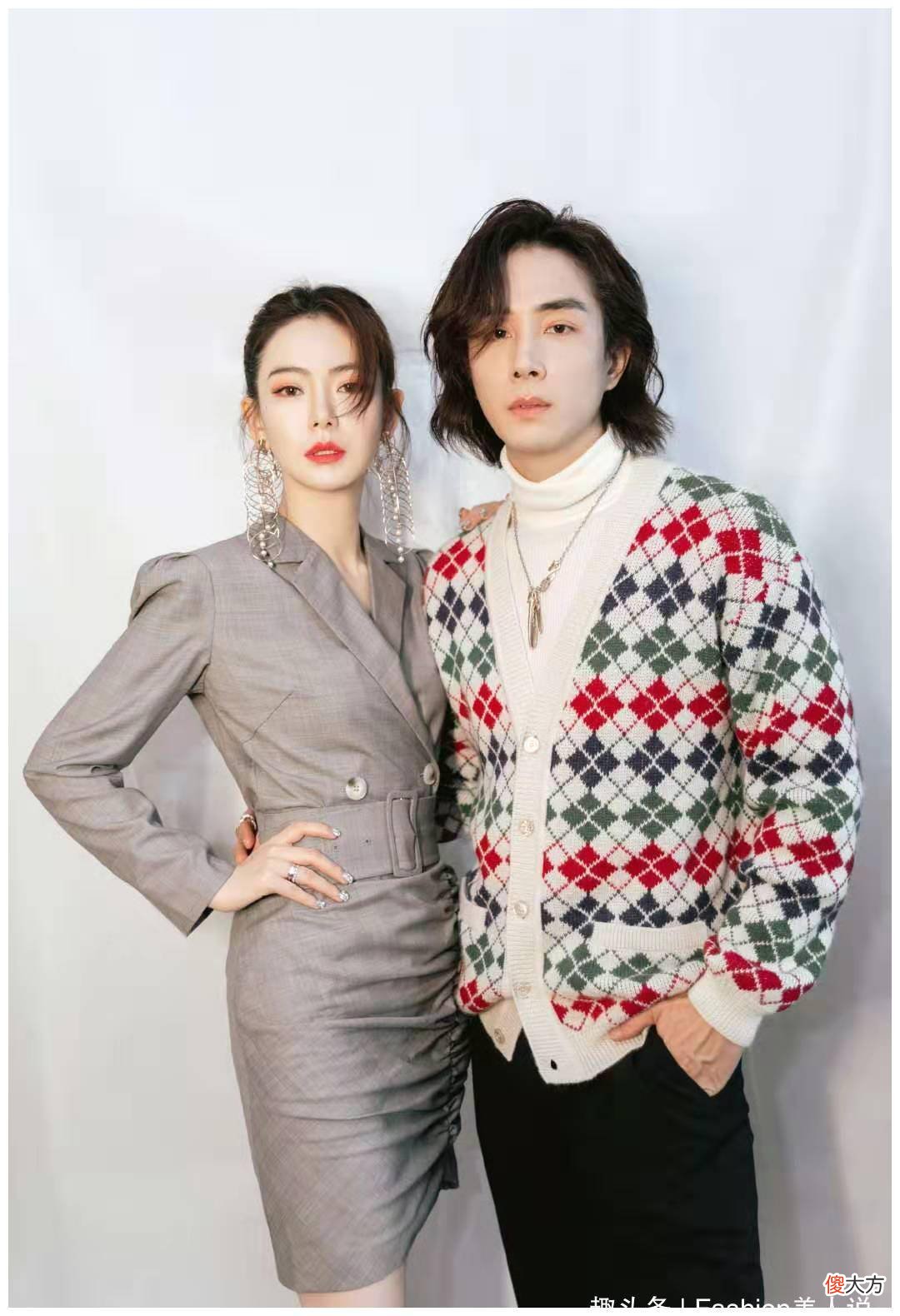 【时尚一点】戚薇、李胜贤和夫妻的衣着又引人注目