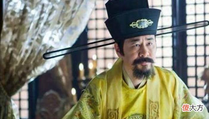 【历史故事】赵匡胤因一点琐事，一拳打掉大臣两颗门牙，这究竟是怎么回事？