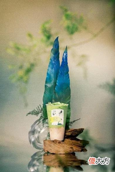 【时尚一点】梦华录后再搭古风！喜茶与《只此青绿》推出联名活动