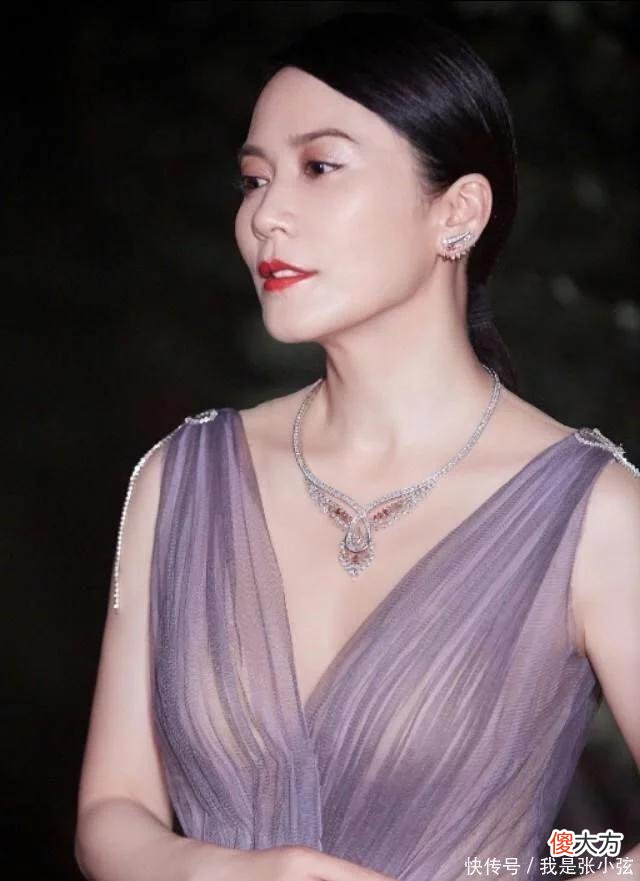【时尚一点】越老越耐看的女人，脸上一般都会有这4个特征，“骨相美”是关键