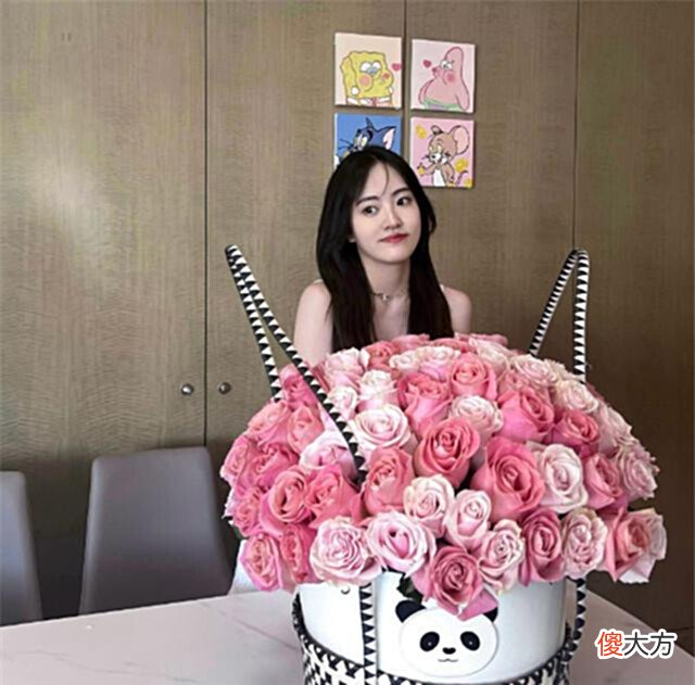 【游戏迷】阿水女友登热搜,似每年光送花至少15万,观众:比我一年工资还高