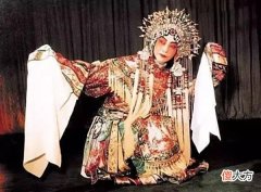 【爱历史】梅兰芳的二夫人为何可以跟大夫人和平相处，却容不下孟小冬进门？