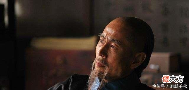 【历史故事】曾国藩兵败两次投水自尽，左宗棠破口大骂四个字，老曾立马不死了！