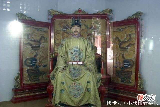 【爱历史】历史上最勤政的皇帝，但对待官员心狠手辣，轻则流放重则剥皮示众