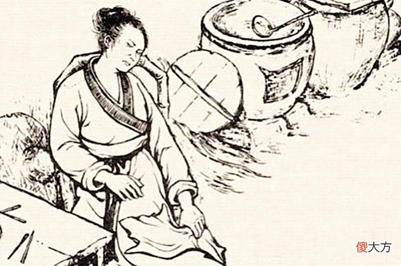 【历史故事】民间故事:小伙夜宿荒宅,白发老太托梦:帮我修坟,送你个美娇妻