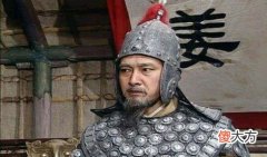 【历史故事】姜维掌管蜀国10万兵马，为何连一个黄皓都除不掉？原因很无奈！