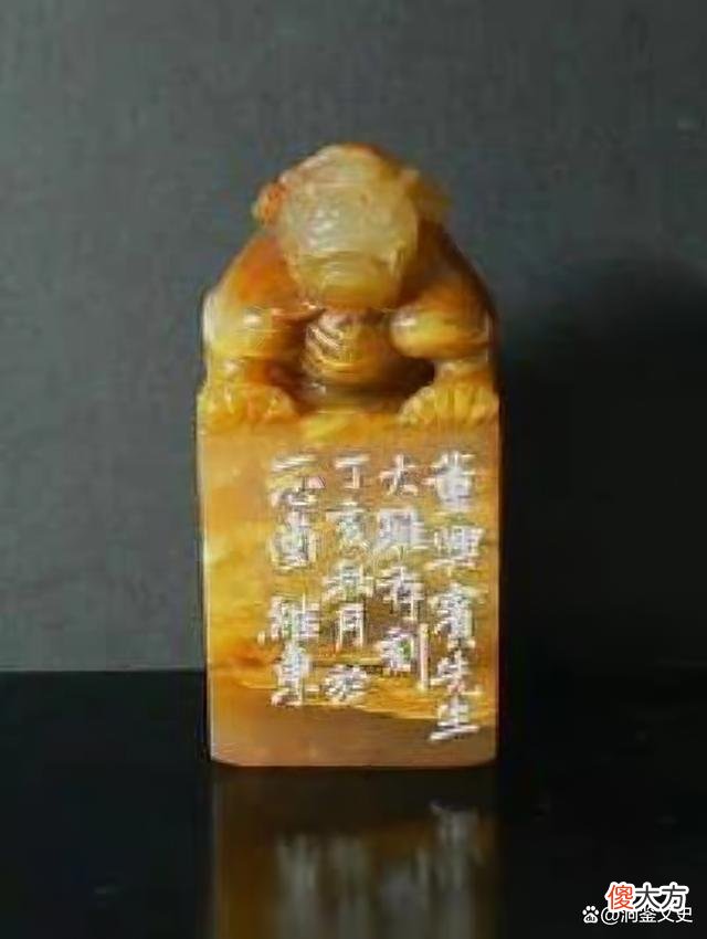 1981年，徐州发现一座离奇的古墓，墙上黑影至今未解