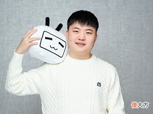 【游戏世界】Uzi排第一！外媒评选10大无冕之王：小虎第3！小明knight入选