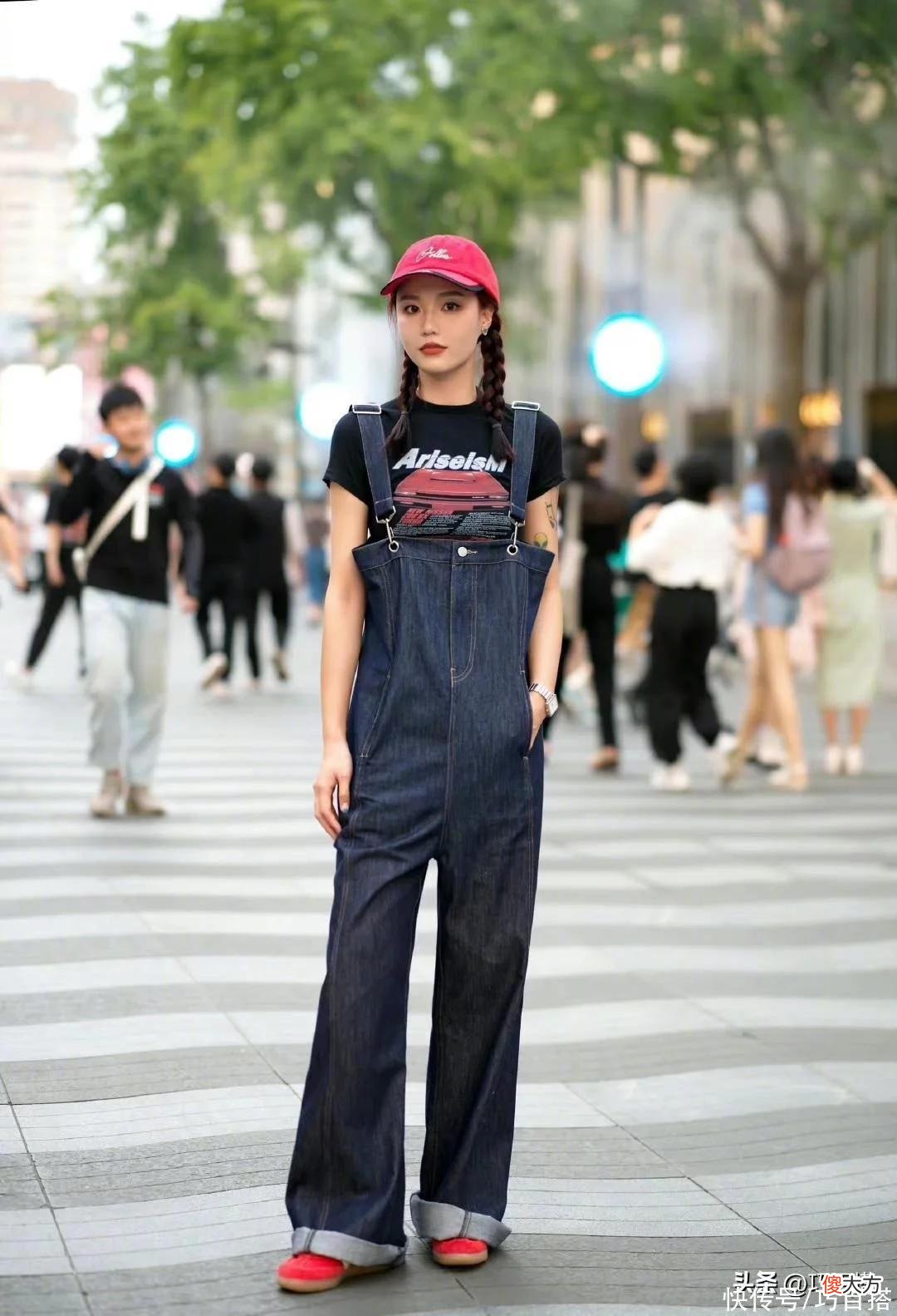 【时尚一点】喜欢长裤的女生要擦亮眼睛了！今后流行的款，必然没有“紧身裤”