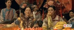 【爱历史】慈禧出恭时为何要让宫女站在一边，且还要口中含温水？真实原因让人不敢相信