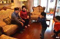 “亲孙子”和“外孙子”在老人眼里一样吗？没有对比就没有伤害