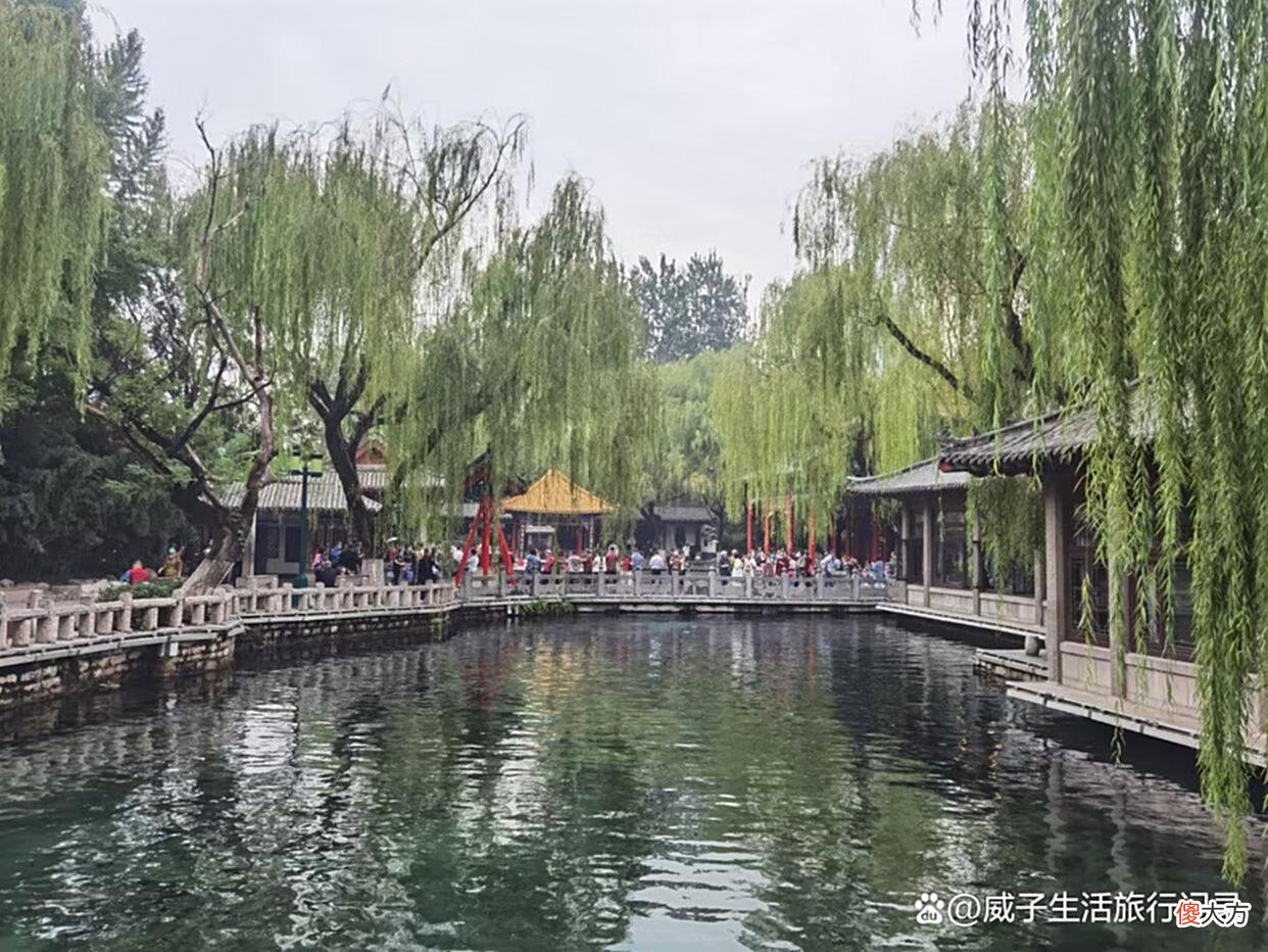 【爱历史】济南趵突泉是谁起的名字，又是谁封天下第一泉，又离不开这位皇帝
