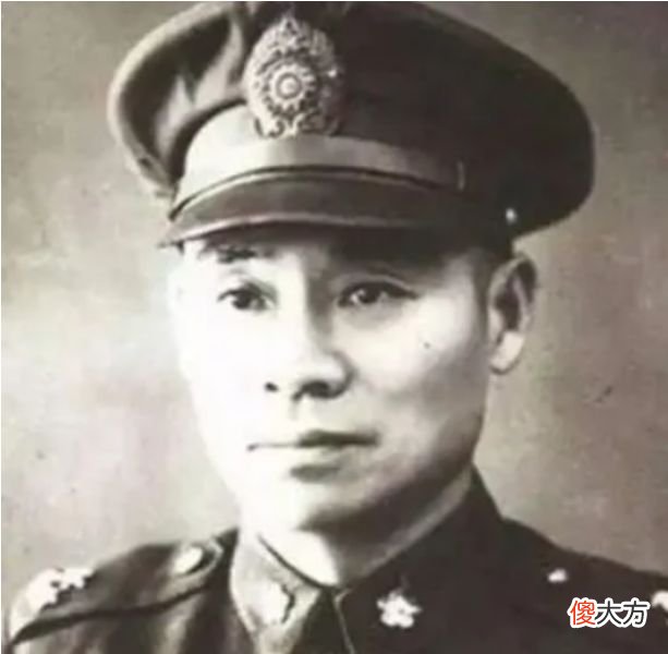 【爱历史】一生六次叛变的墙头草，抱大腿求饶，陈老总：你没一点人性！