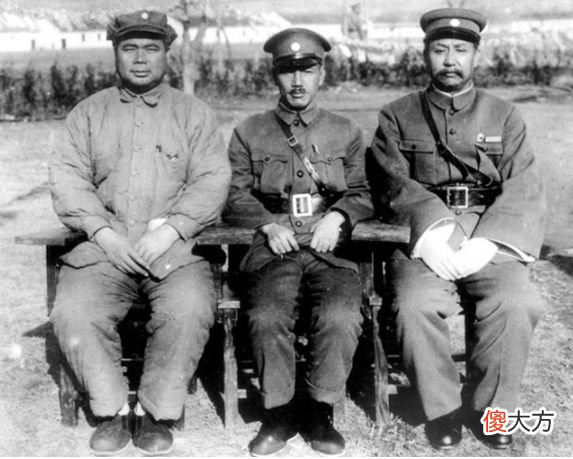 【爱历史】一生六次叛变的墙头草,抱大腿求饶,陈老总:你没一点人性!