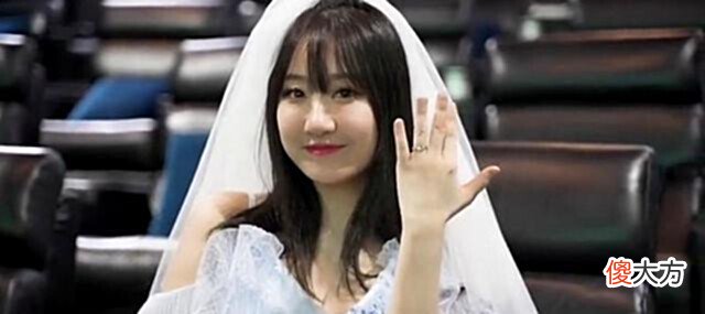 【游戏迷】骚男真情告白求婚成功,小茉莉感动到全程抹泪,岳母颜值是亮点