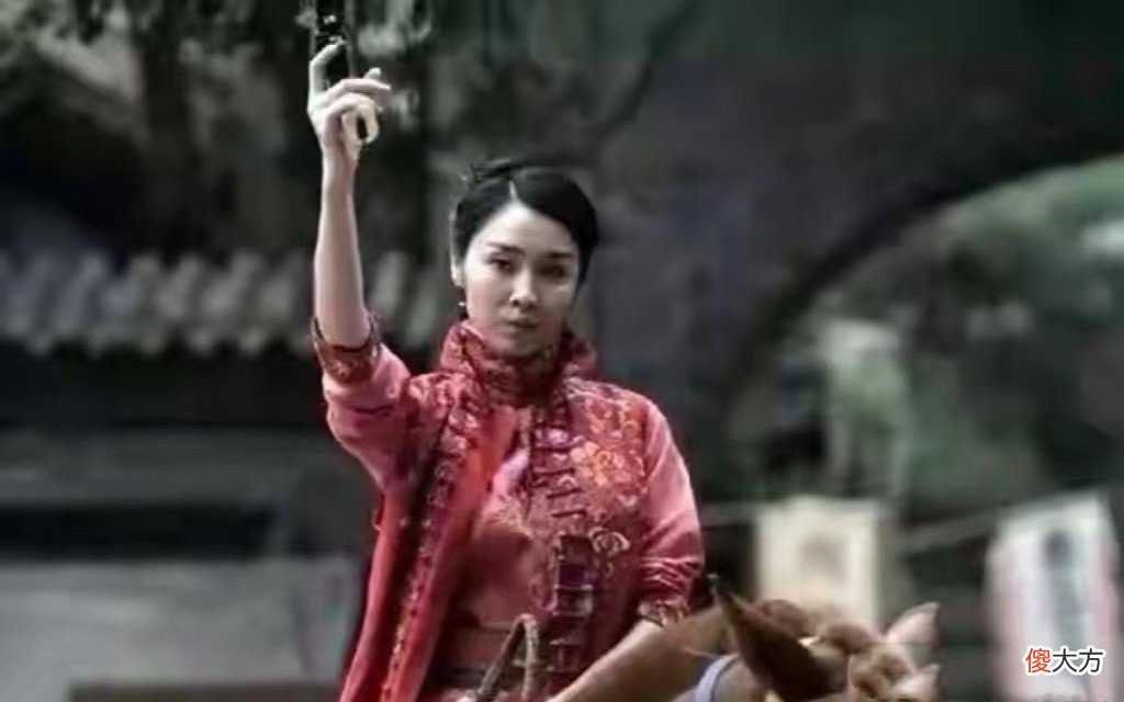 【爱历史】东北女匪驼龙真容：确实漂亮，张学良都想一睹芳容，24岁被枪决