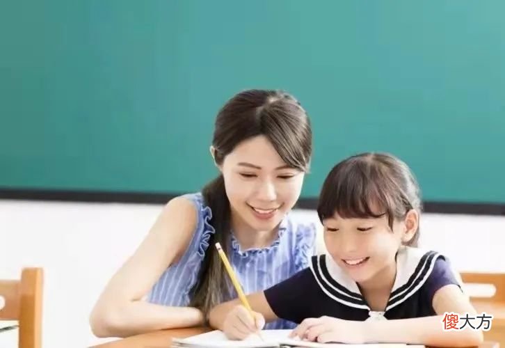 混血儿子英语不及格，爸爸崩溃辅导！3个实用方法值得家长们学习