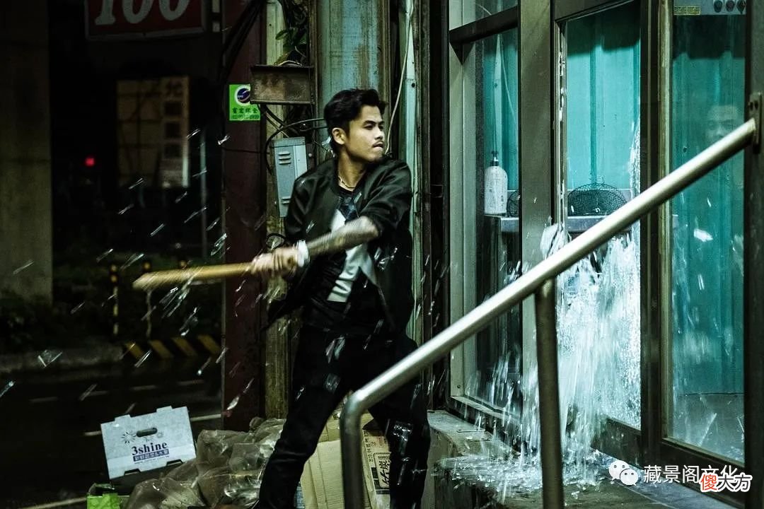 【历史故事】他是香港第一黑帮的大佬，为兄弟走上江湖，却因不守规矩颜面扫地
