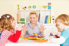 如何给孩子选幼儿园？不要纠结选公立还是私立，这5点更重要