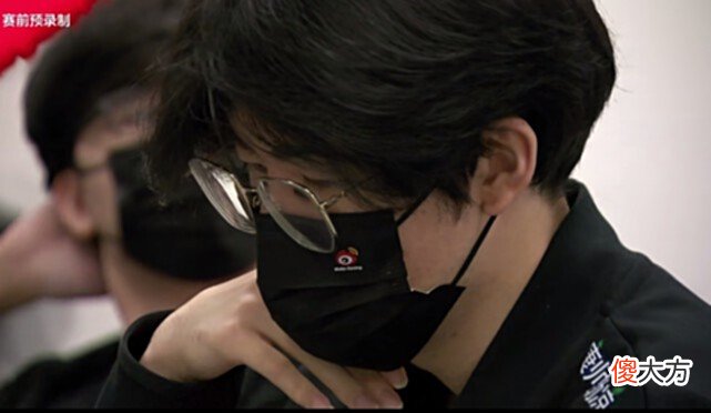 【游戏世界】TheShy险些被单杀,WBG完成翻盘!黑天使将功赎罪,FPX教练背锅