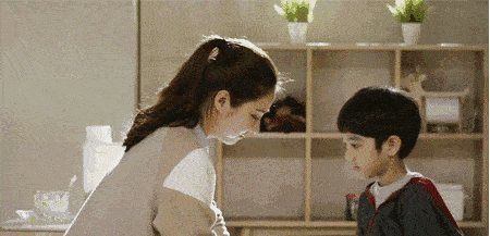 “孩子每天需拥抱4次才能存活，拥抱16次才能成长”，你做到了吗