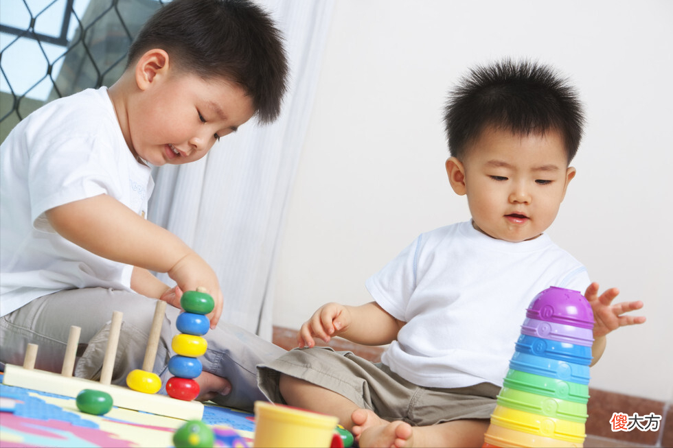 “孩子每天需拥抱4次才能存活，拥抱16次才能成长”，你做到了吗