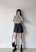 【时尚一点】她身高只有159，从不穿高跟鞋，但还是美成了小个子的穿搭模板