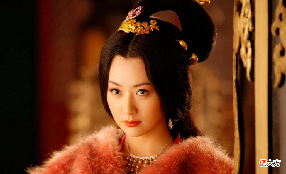 【爱历史】大臣杀皇帝睡了美貌皇后，还做了半年的皇帝，留下一句话流传千古