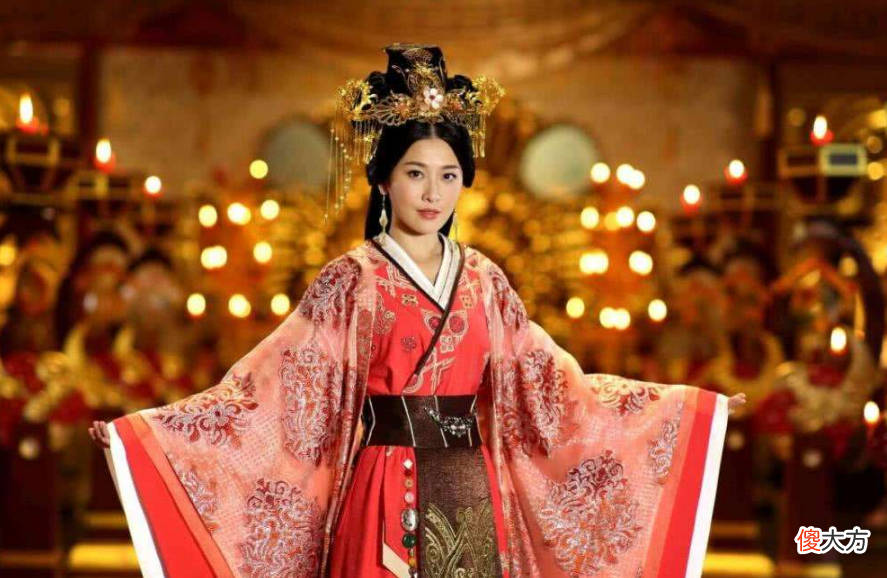 【爱历史】大臣杀皇帝睡了美貌皇后，还做了半年的皇帝，留下一句话流传千古