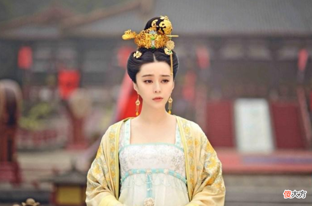 【历史故事】武则天登基后意气风发，写下大唐最狂的一首诗，让男人望尘莫及