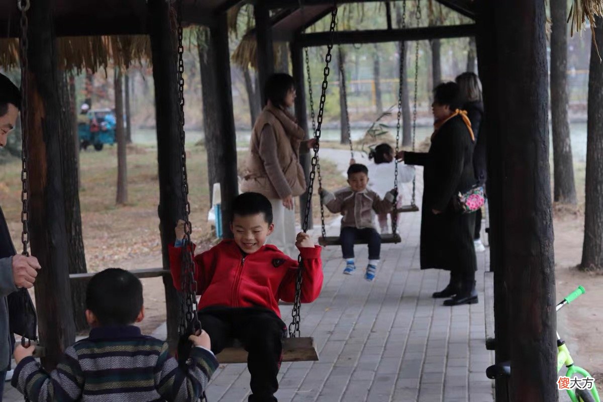 应对校园霸凌出“新招”！爸妈牢记这4点，孩子从此无人欺