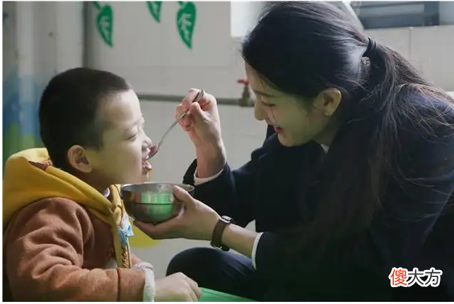 没有因为谷爱凌获得世界冠军，想要她成为自己的女儿，反而因为谷爱凌的饭量，想要她成为自己的女儿