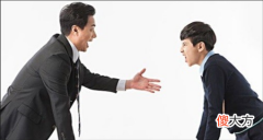 初二的孩子到底该如何教育？一位22年教龄老教师的回答！