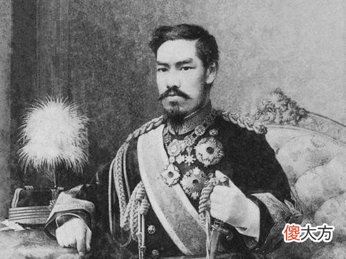 【爱历史】二战日军大佐军刀有多宝贵？抗战老兵缴获一把，日本人出20万赎回