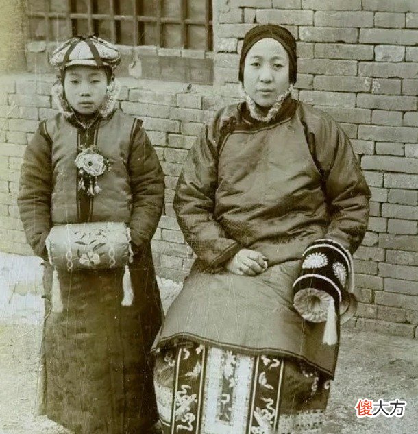 【爱历史】真实的晚清照片，穷人连衣服都穿不起，别再被清宫戏忽悠了