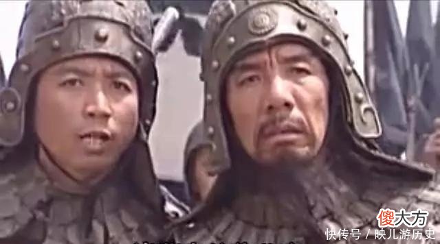 【爱历史】城楼上的两书童，其实是空城计最大疑点，难怪司马懿看见立马撤兵！