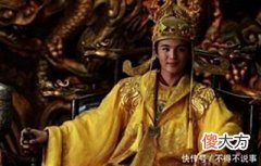 【历史故事】他熬了二十多年才成为皇帝，不过半年就因为身体原因被逼退位