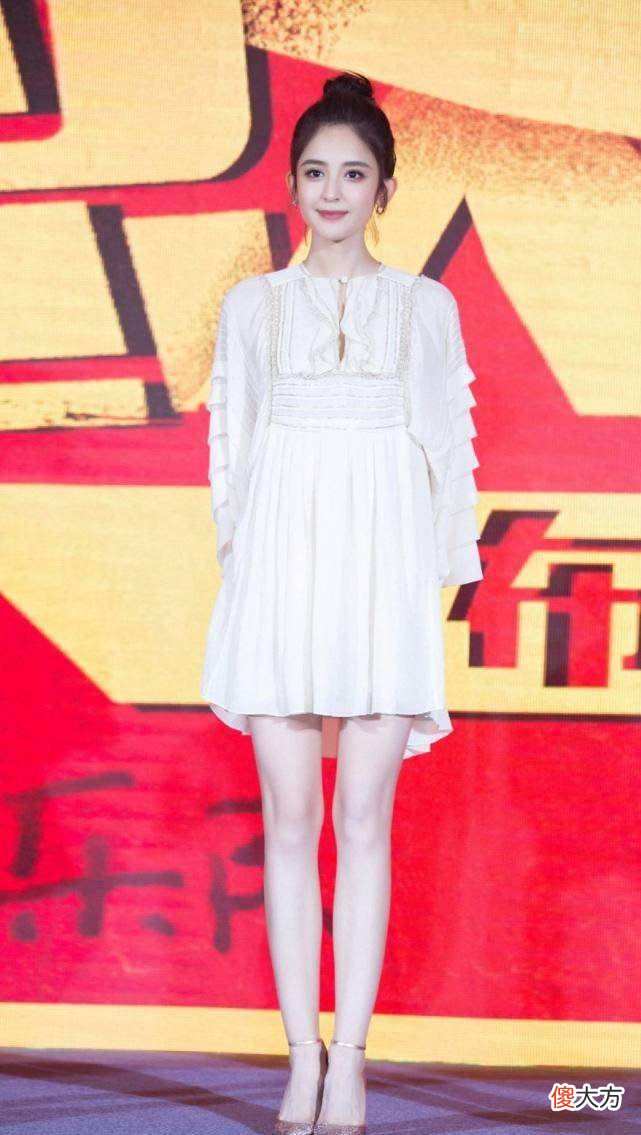 【就爱时尚】90年代港星的时尚印花裙，周冬雨最适合穿印花裙的女人