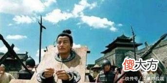 【历史故事】死囚行刑前赋诗一首，朱元璋听到后，监斩官全被杀头！