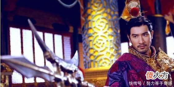 【爱历史】吕布死后赤兔马被曹操送给关羽，那方天画戟被曹操送给了谁！