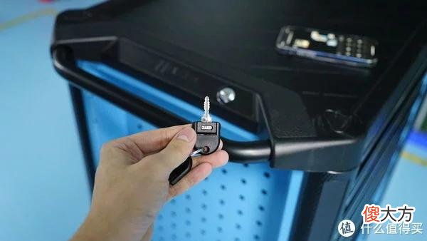 【时尚一点】SCARToolHaul 篇十七:工具党的终极德味工具车 - 哈蔡特 Hazet Assistent 179 N 七抽柜工具车首发开箱