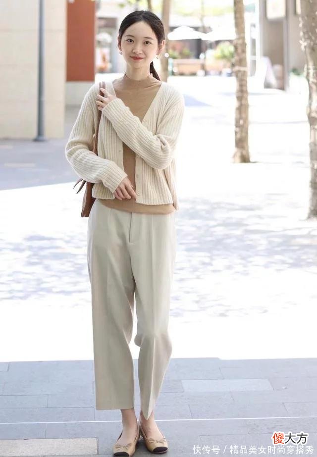 【时尚一点】穿衣服的最高境界是“极简化”，学会这3招，高级气质永相随