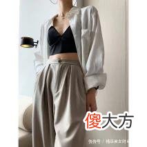 【时尚一点】穿衣服的最高境界是“极简化”，学会这3招，高级气质永相随