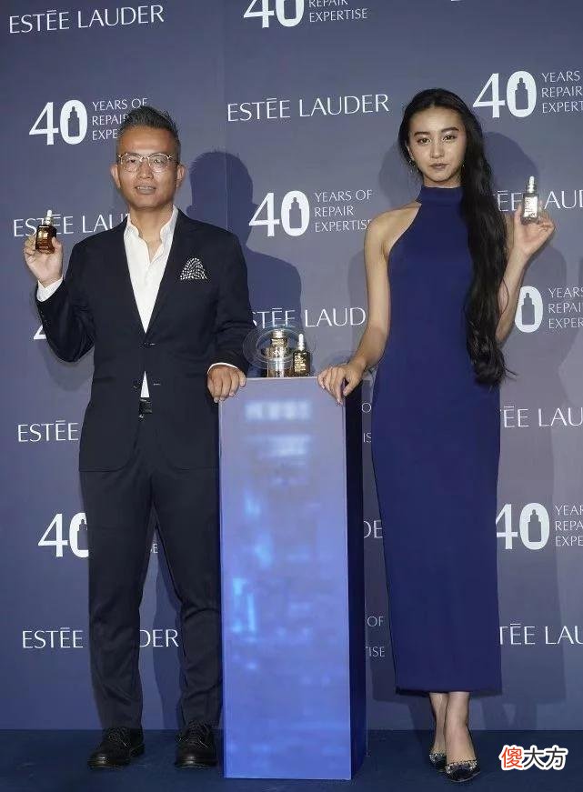 【就爱时尚】木村光希变好看了，穿挂脖裙有了模特气场，天然黑皮肤很高级