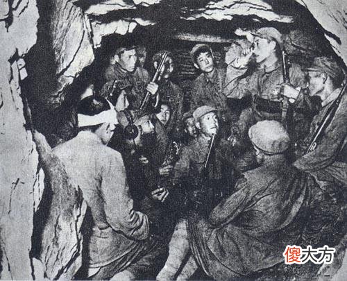 【历史故事】志愿军转入坑道作战，美军窃喜，殊不知痛苦在后头
